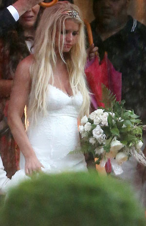 آشلي سيمبسون تتزوّج بإيفان روس في حفل ملأه النّجوم