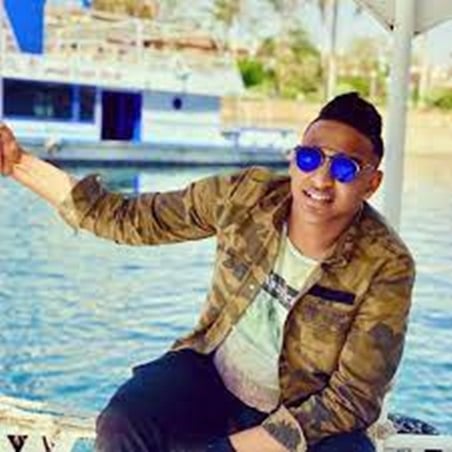 المطرب إسلام شيندي لـ«نواعم»: مهرجان «دي معلمة» شبه الناس