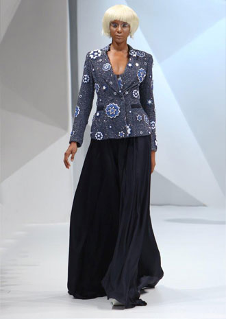 Asudari تقدّم مجموعتها بالطبعات الهندسية في الفاشن فوروورد