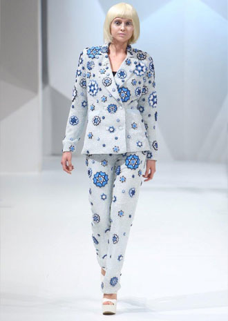 Asudari تقدّم مجموعتها بالطبعات الهندسية في الفاشن فوروورد