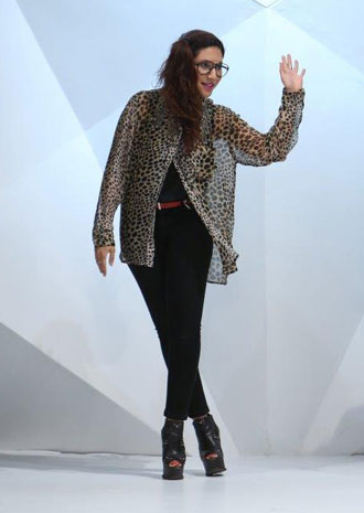 Asudari تقدّم مجموعتها بالطبعات الهندسية في الفاشن فوروورد