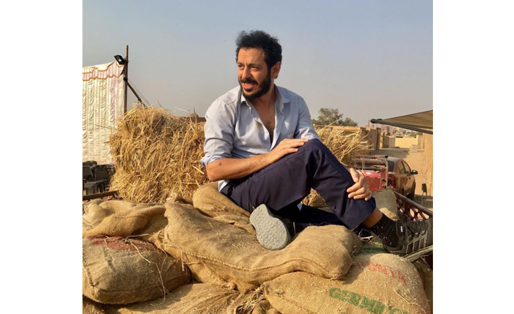 كاتب مسلسل 