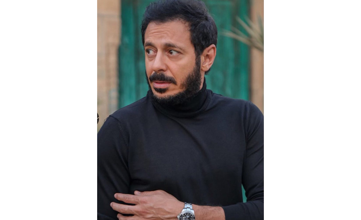 كاتب مسلسل 
