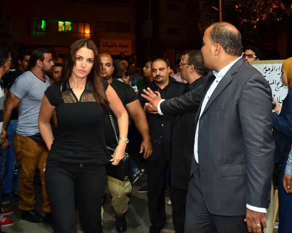 نجوم الفن في عزاء والد ياسر ورامز جلال