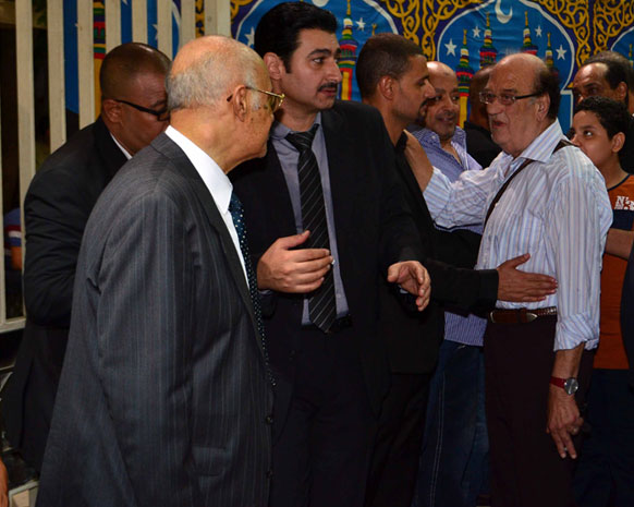 نجوم الفن في عزاء والد ياسر ورامز جلال