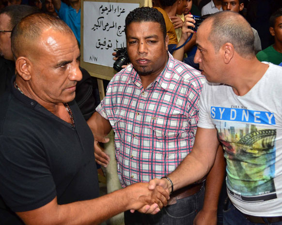 نجوم الفن في عزاء والد ياسر ورامز جلال
