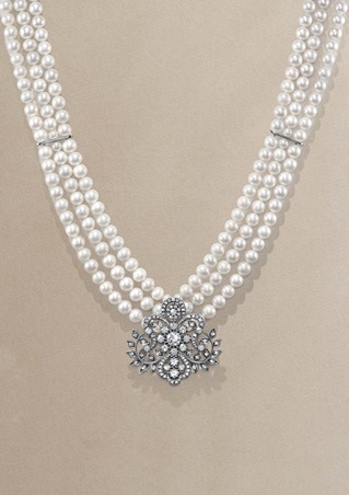 الستّ أم كلثوم بـلمسة حُليّ عِزّة فهمي