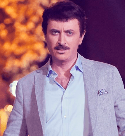 مفاجأة 