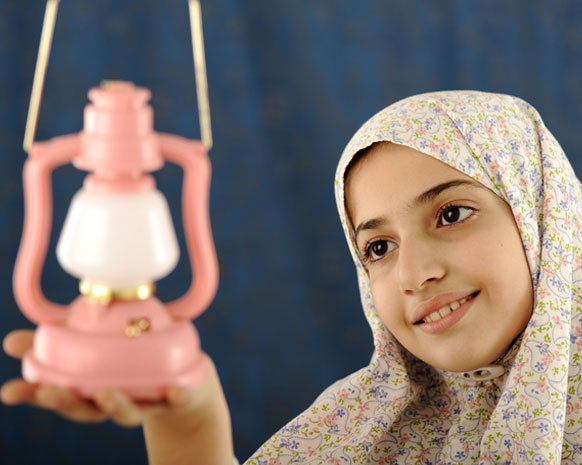 كيف يساعد الأهل أطفالهم على فهم معنى الصوم؟
