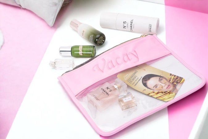 من شنط الشاطئ إلى حقائب حمام السباحة، تعرفي على أبرز إصدارات ذا هابي ترايب لهذا الصيف