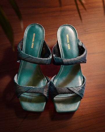 اختاري إطلالاتك في رمضان بلمسة ذهبية