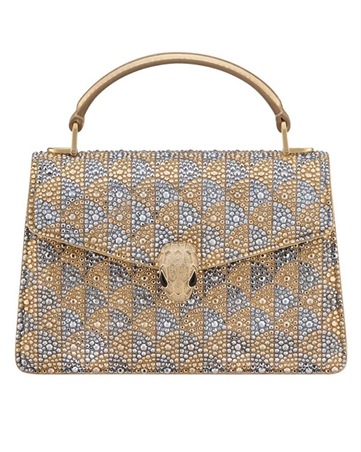 استثمار أنيق يبدأ بحقيبة يد لا تعرف الزمن