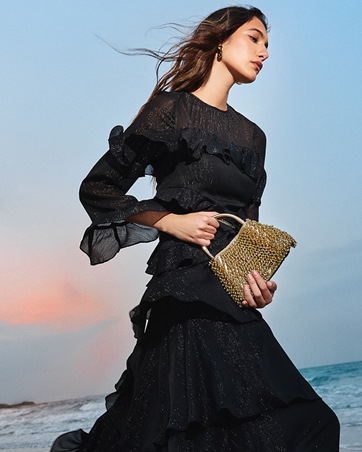 اختاري إطلالاتك في رمضان بلمسة ذهبية