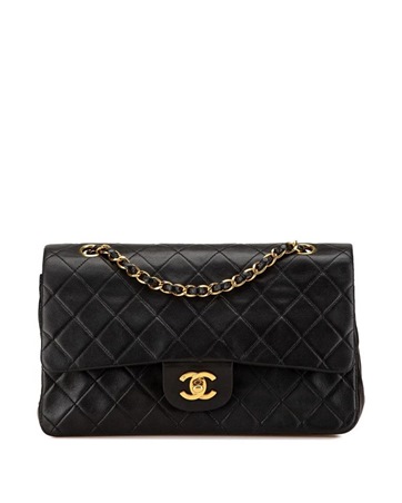 استثمار أنيق يبدأ بحقيبة يد لا تعرف الزمن