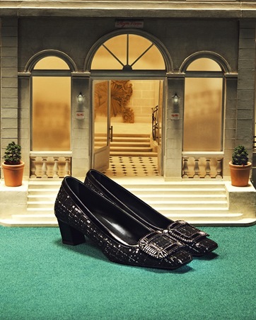 سحر روجيه ڤيڤييه… موسم واحد، حكايتان