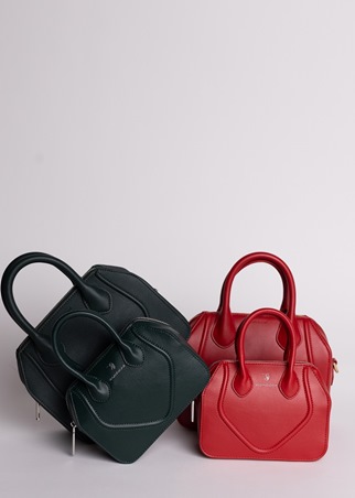 نهاية العام بأناقة واعية مع أحدث حقائب فيغانولوجي