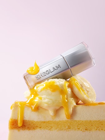 سرّ الإشراقة اللامعة طوال اليوم: Glass Lock Air Gloss من SHEGLAM