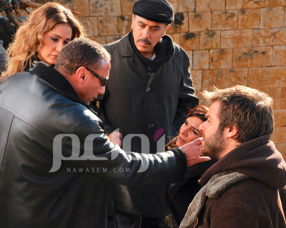 بالصور: هذه هدية باسل الخطيب لوالدته