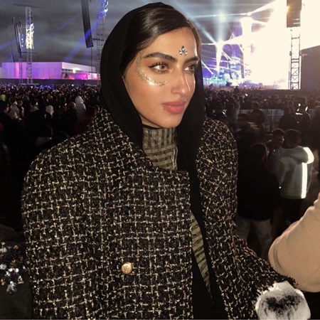 في ثاني ظهور لها في ميدل بيست ميوزيك، يارا النملة في مكياج برّاق