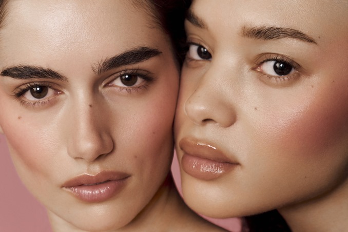 جرّبنا لكِ BLUSH BUTTER BALM:  الخيار الأكثر مثالية لبشرة الصيف