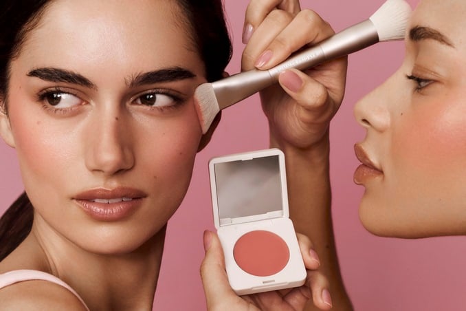 جرّبنا لكِ BLUSH BUTTER BALM:  الخيار الأكثر مثالية لبشرة الصيف