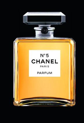 N5 Culture Chanel مسيرة نجاح في معرض