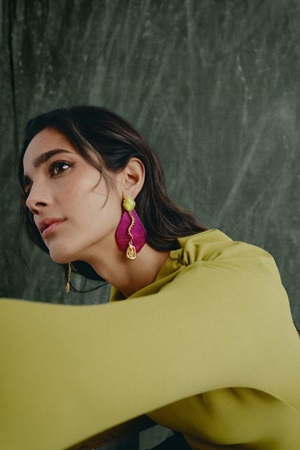 جود بن حليم تقدّم الحرف التقليدية في مجموعة Electra بطريقة جديدة