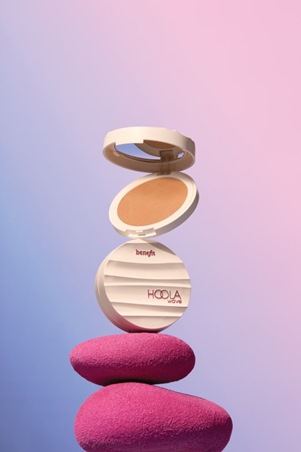 احصلي على إطلالة Toasty Make Up Look مع Benefit Cosmetics