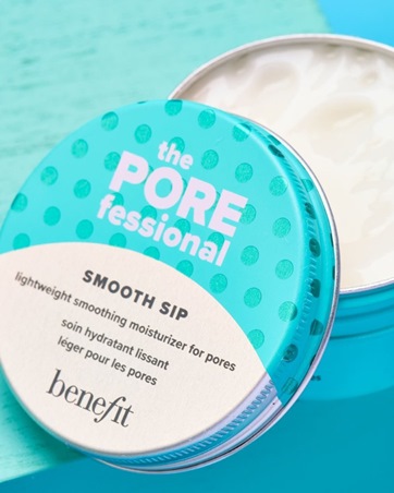 احصلي على إطلالة Toasty Make Up Look مع Benefit Cosmetics