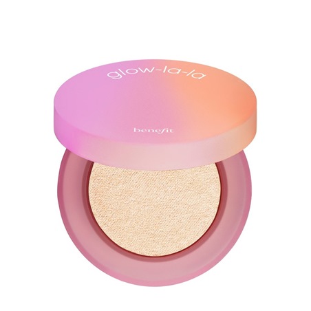 احصلي على إطلالة Toasty Make Up Look مع Benefit Cosmetics