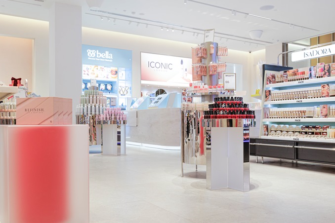 داخل عالم H&M Beauty : كاثرين ويغزيل تكشف أولويات العلامة في الشرق الأوسط