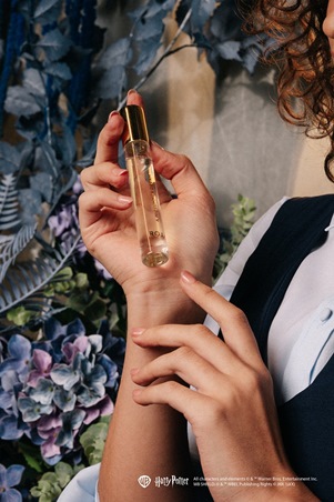 عطور هوجورتس الفاخرة... حين يلتقي السحر بالبريق البريطاني!