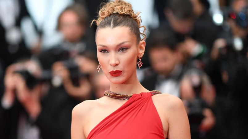 تألّقي من الداخل إلى الخارج: التغذية والمكملات قبل موسم الأعياد