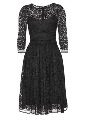 الفستان الأسود... خيارك الأمثل في رأس السنة!