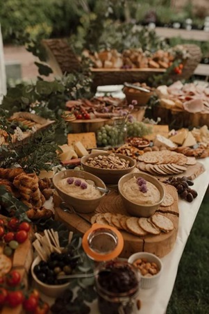 إليكِ أهم ما يجب مراعاته في بوفيه حفل الزفاف الشتوي