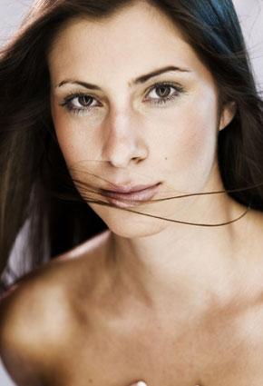 صدر جميل ومرفوع دون عملية جراحية