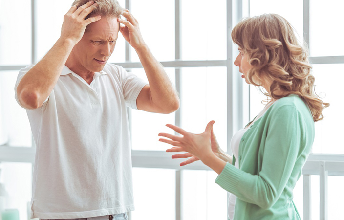 5 صفات تتسم بها الزوجة المتطلّبة المزعجة.. تجنّبيها تماماً