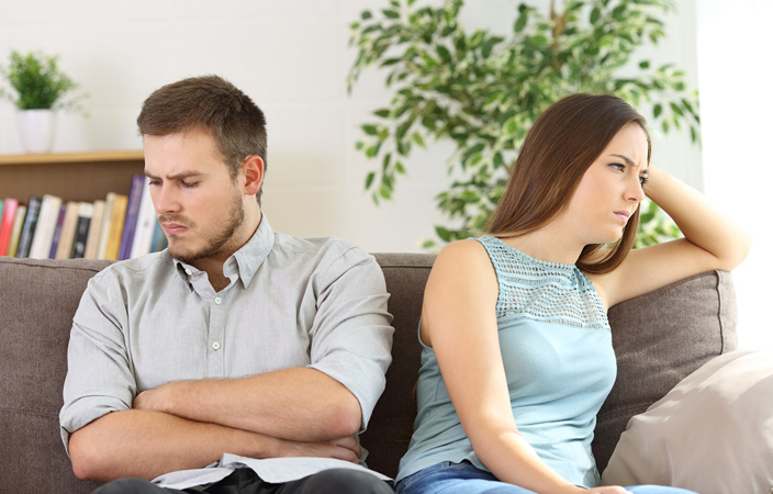 5 صفات تتسم بها الزوجة المتطلّبة المزعجة.. تجنّبيها تماماً