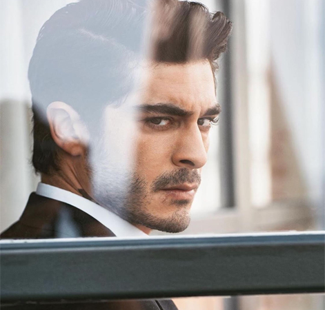 نتفليكس تعيد بوراك دينيز إلى جمهوره