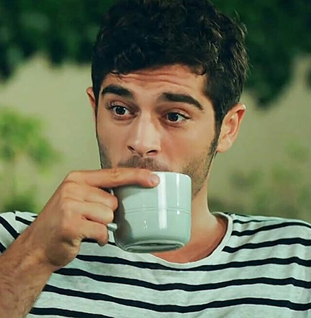 الأموال تعيق خطوة بوراك دينيز الجديدة