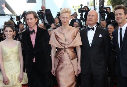 ما رأيكِ بأناقة نجمات Cannes؟