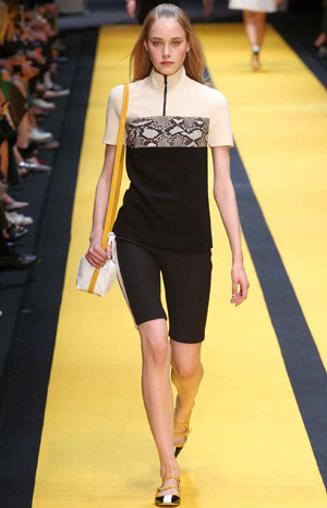 حلبات السباق مصدر تصاميم فساتين Carven