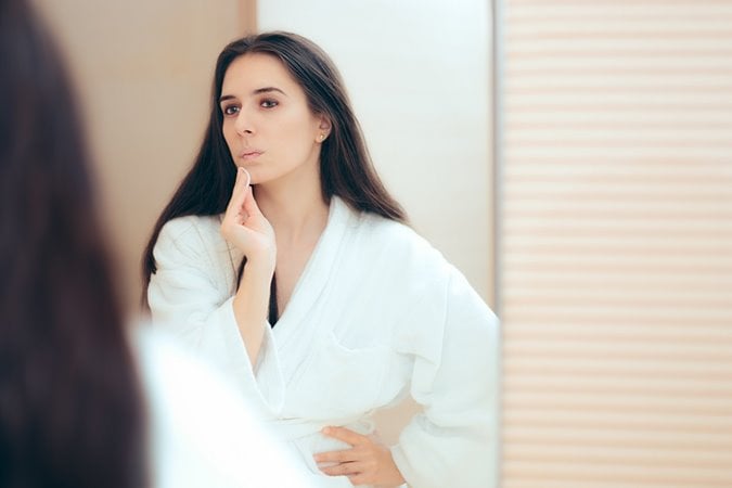إليكِ أسرار الحصول على بشرة زجاجية نضرة ومشرقة