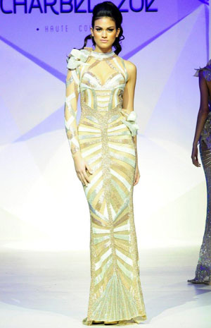 في الفاشن فوروود : شربل زوي يقدّم مجموعة تليق بنجمات المسرح