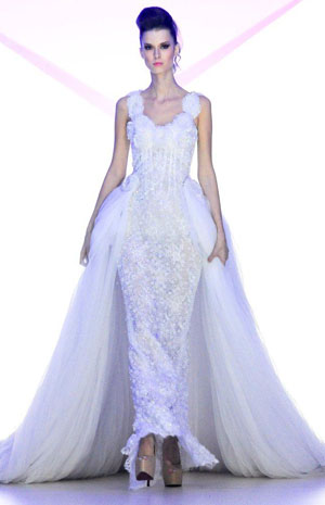 في الفاشن فوروود : شربل زوي يقدّم مجموعة تليق بنجمات المسرح