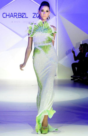 في الفاشن فوروود : شربل زوي يقدّم مجموعة تليق بنجمات المسرح