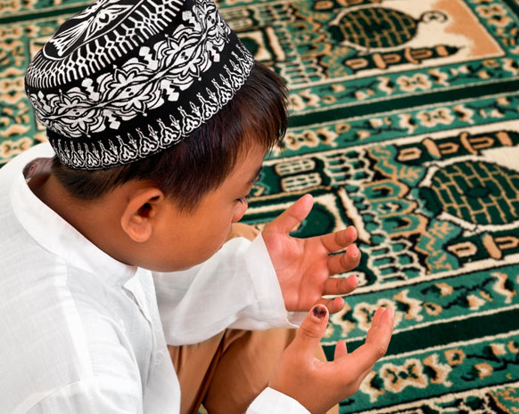 شهر رمضان فرصة لتعليم طفلك الصّلاة