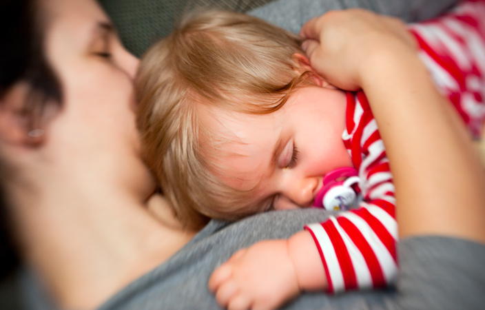 7 مواقف تشعرين فيها بالضغط لكونكِ أماً.. وكيفية التعامل معها