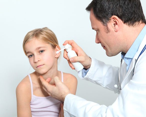 الدكتور رامي محسن: التهابات الأذن الخارجية شائعة في الصيف ويمكن الوقاية منها