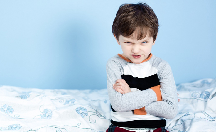 6 أخطاء تربوية تفسد طفلك
